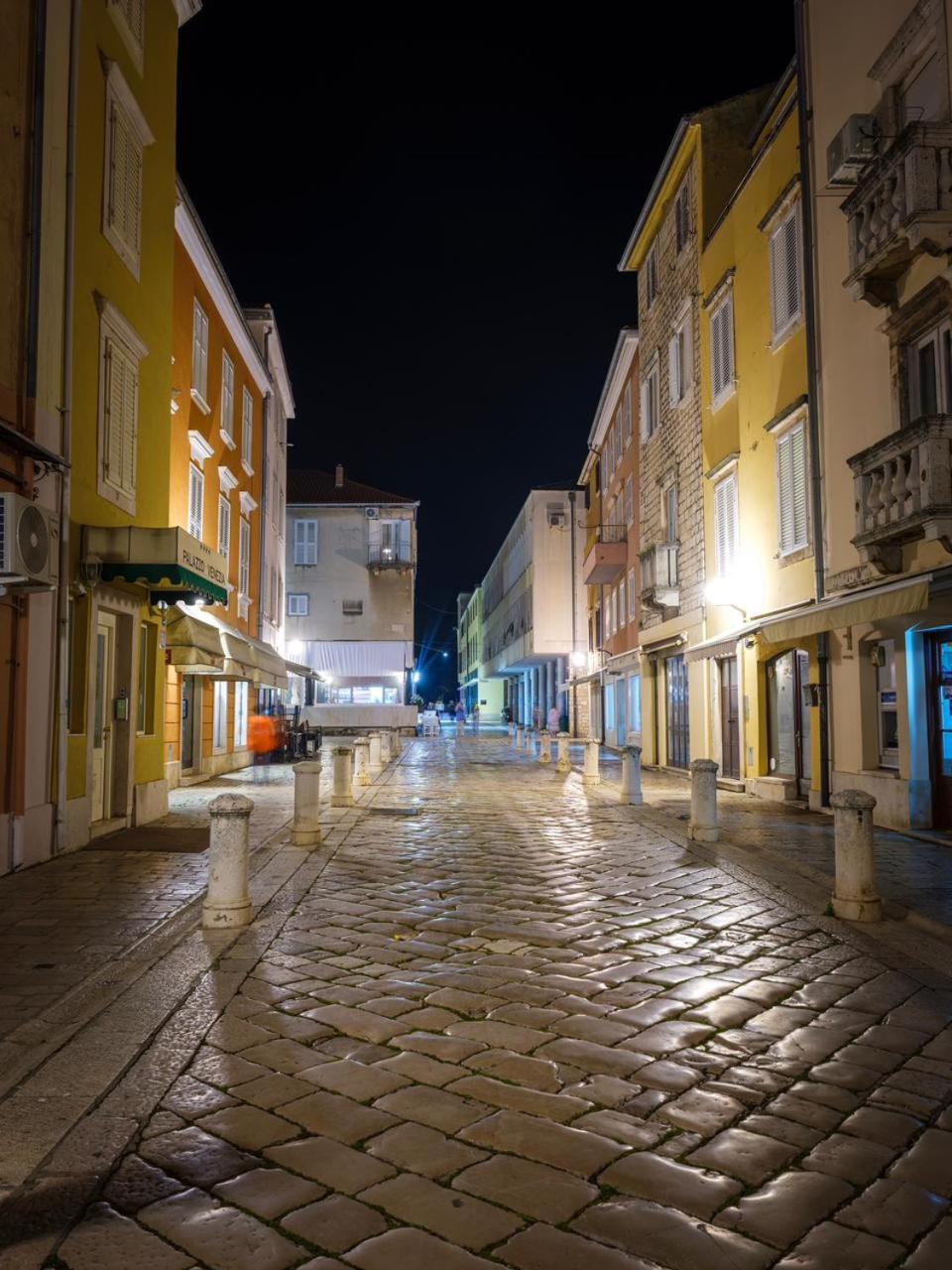 Luxury Rooms Volat Old Town Zadar Exterior photo